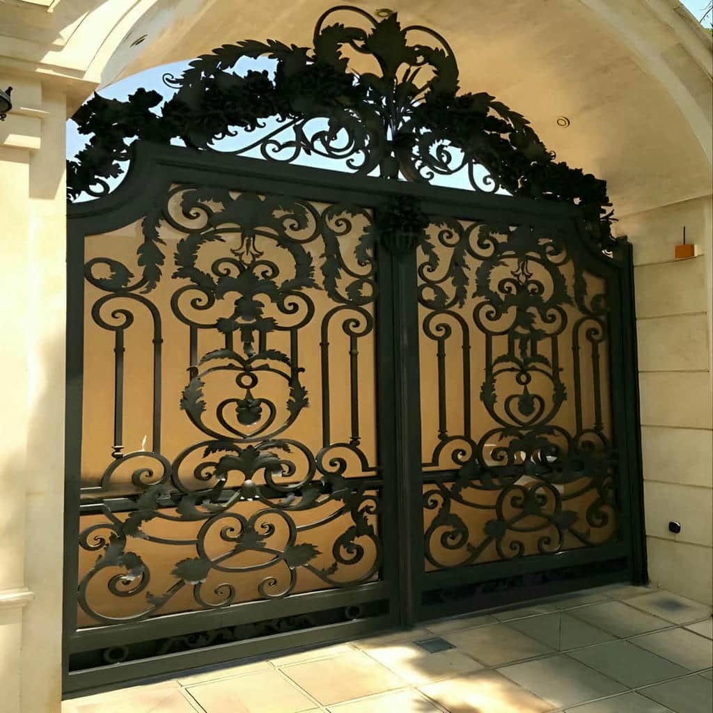 درب شهرکی فلزی با طراحی ورودی