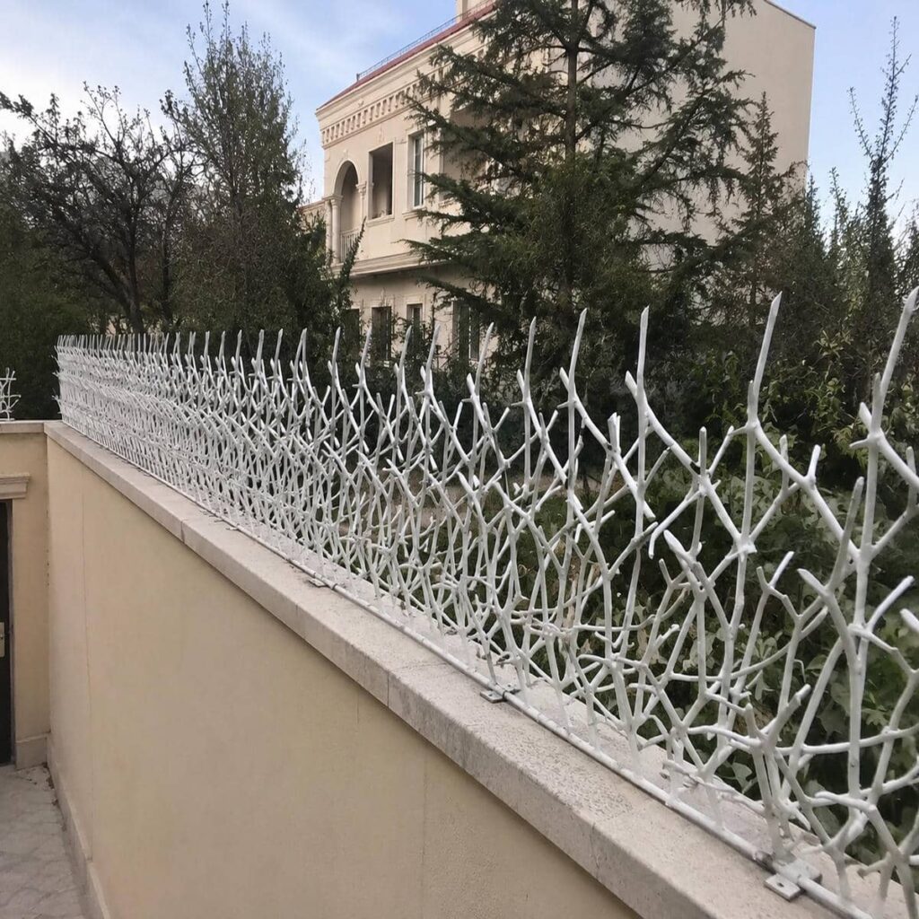 حفاظ دیوار مدل سرنیزه ای فلزی حفاظ دیوار مدل سرنیزه ای فلزی