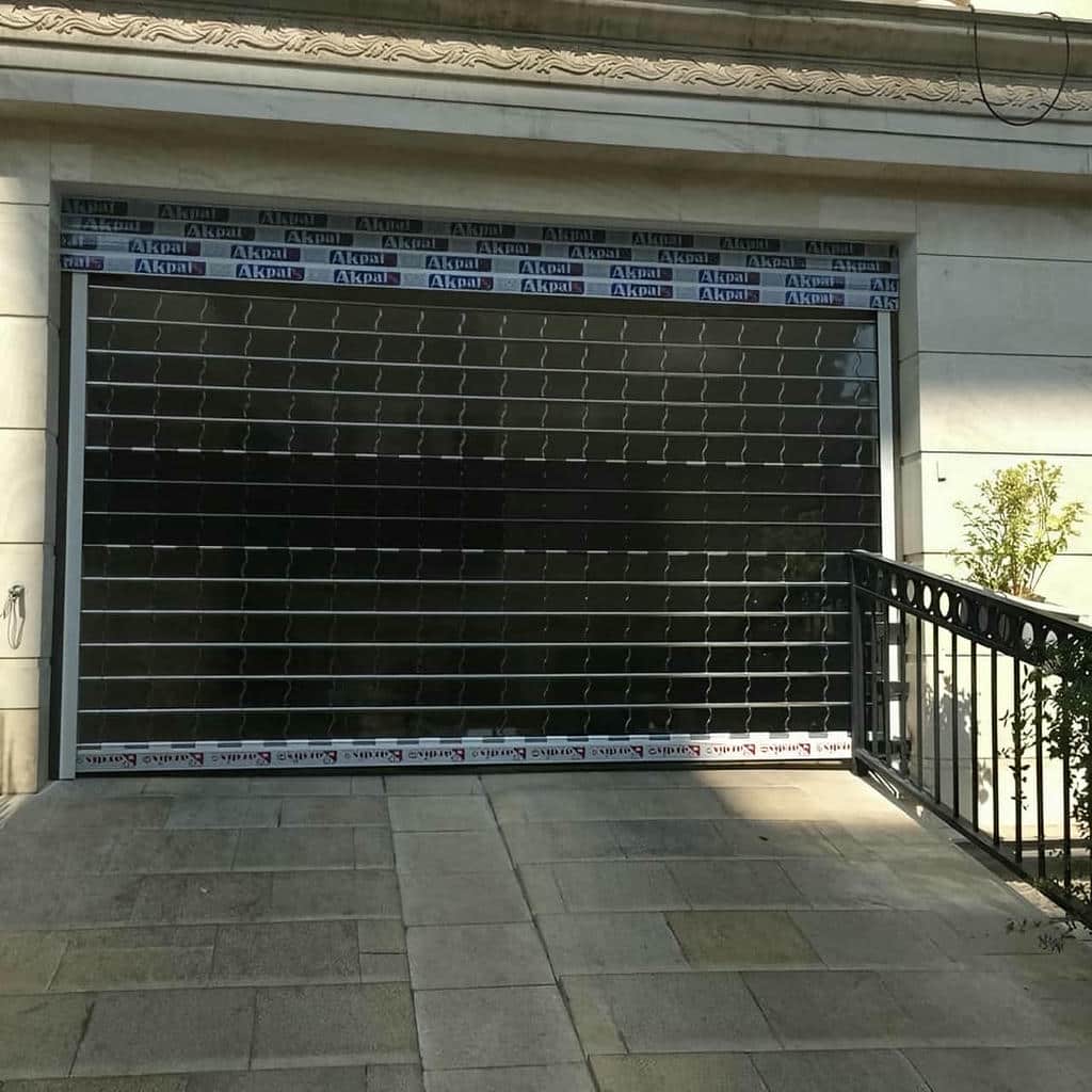 کرکره برقی سفارشی پارکینگ مسکونی در استان اردبیل کرکره برقی سفارشی پارکینگ مسکونی در استان اردبیل